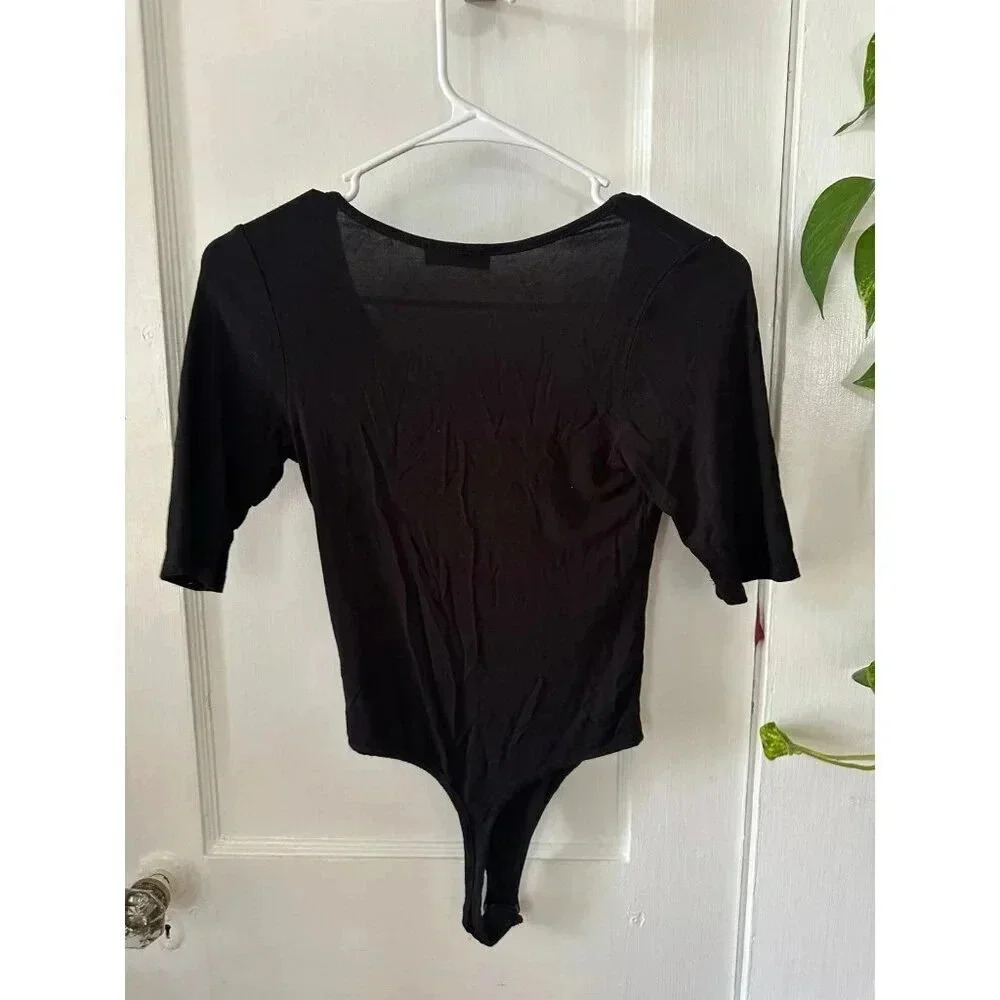 Fashion Nova Women’s size small bodysuit - Picture 6 of 6